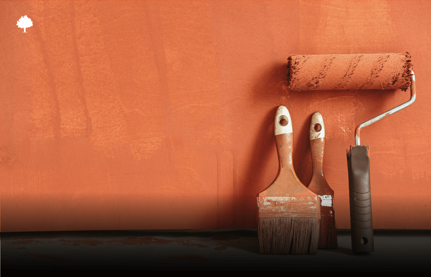 Kork richtig bemalen: so findest du heraus, ob Pinsel oder Rolle besser passt