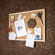 Pinnwand Kork mit Rahmen