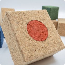 Speelgoed voor kinderen van natuurlijke kurk