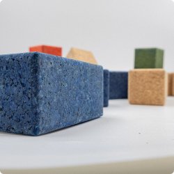 Speelgoed voor kinderen van natuurlijke kurk