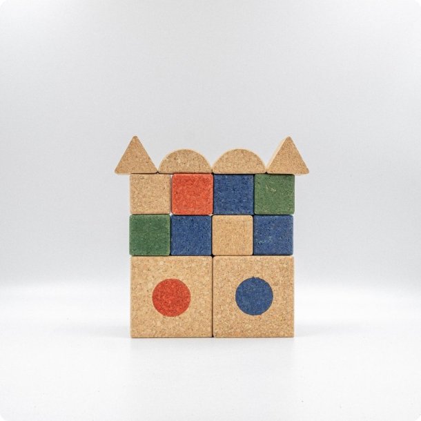 Speelgoed voor kinderen van natuurlijke kurk