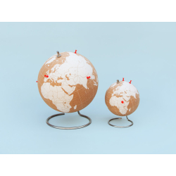 Large white natural cork globe 25cm - perfect for any globetrotter and travel enthusiast!