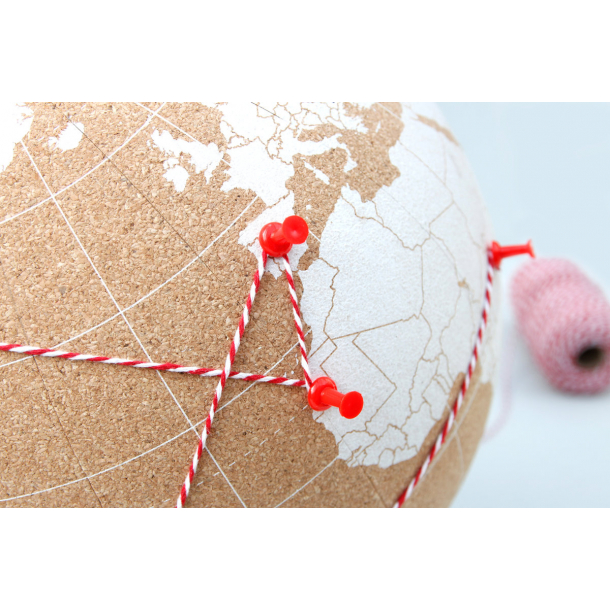 Large white natural cork globe 25cm - perfect for any globetrotter and travel enthusiast!