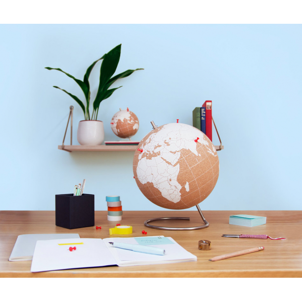 Large white natural cork globe 25cm - perfect for any globetrotter and travel enthusiast!