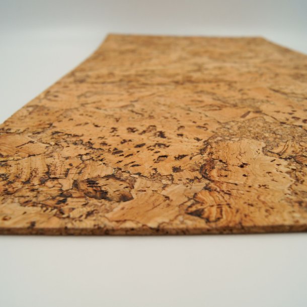 Dekoratīvā korķa sienas segums HAWAI NATURAL 3x300x600mm - iepakojums 1,98 m2