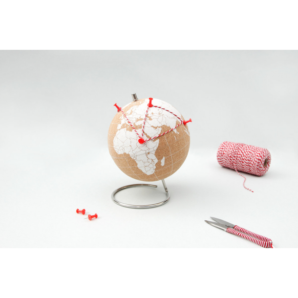 Large white natural cork globe 25cm - perfect for any globetrotter and travel enthusiast!