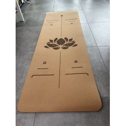 Kurken yogamat 61x183cm met een lotusbloempatroonprint