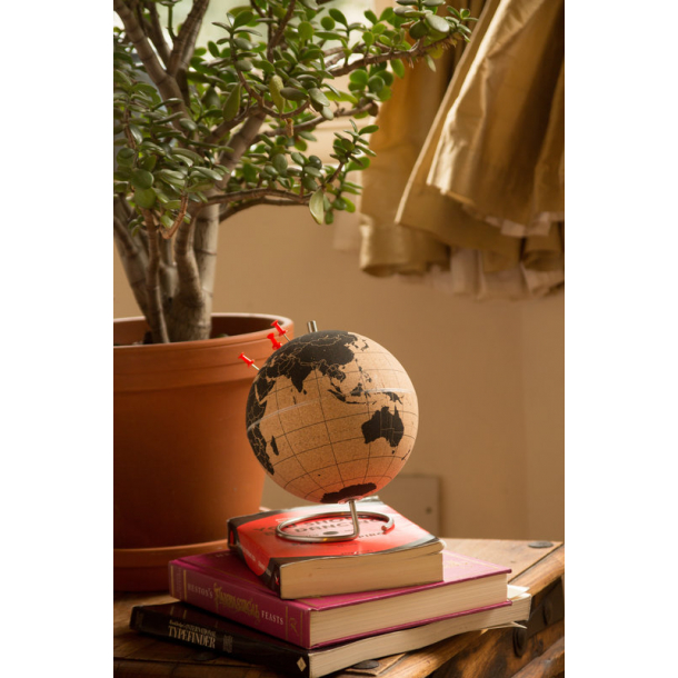 Large black natural cork globe 25cm - perfect for any globetrotter and travel enthusiast!