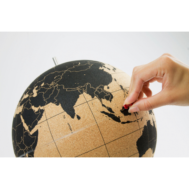 Kleiner schwarzer Kork Globus 14cm - ideal fr einen begeisterten Weltenbummler!