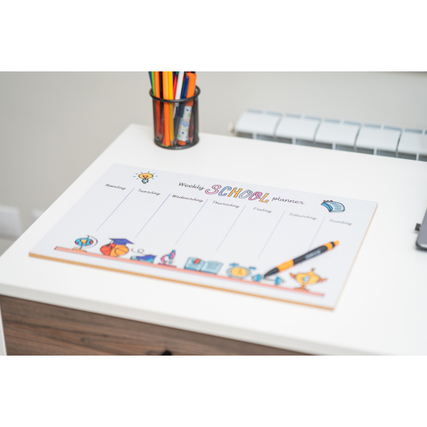 Wekelijkse schoolplanner: Kleurrijk prikbord voor kinderen 45  30 cm